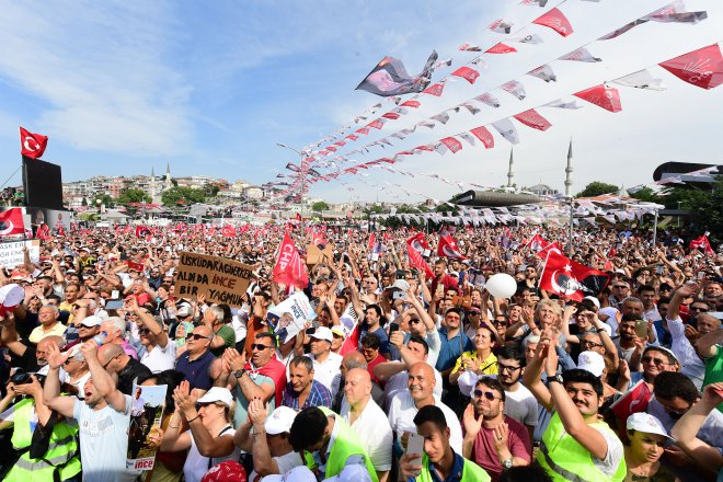 Muharrem İnce Üsküdar'da 22