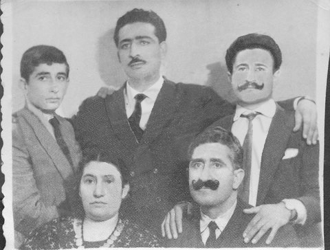 Fotoğraftaki çok ünlü siyasetçiyi tanıdınız mı? 5