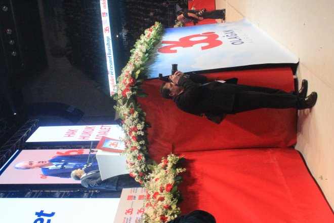 CHP KURULTAYINDAN KARELER 209