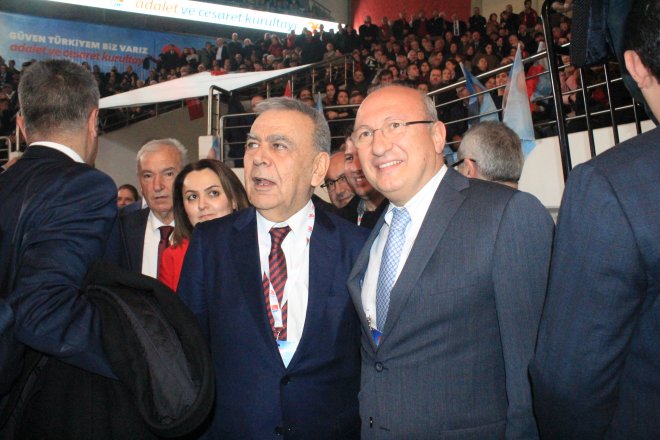 CHP KURULTAYINDAN KARELER 315