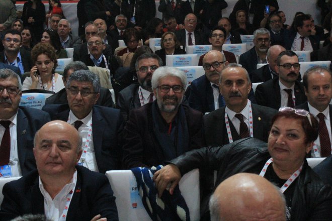 CHP KURULTAYINDAN KARELER 321