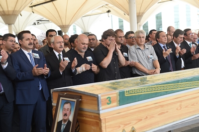 EMIN OZGUN ICIN CENAZE TORENI 13