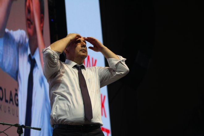 CHP KURULTAYINDAN KARELER 13