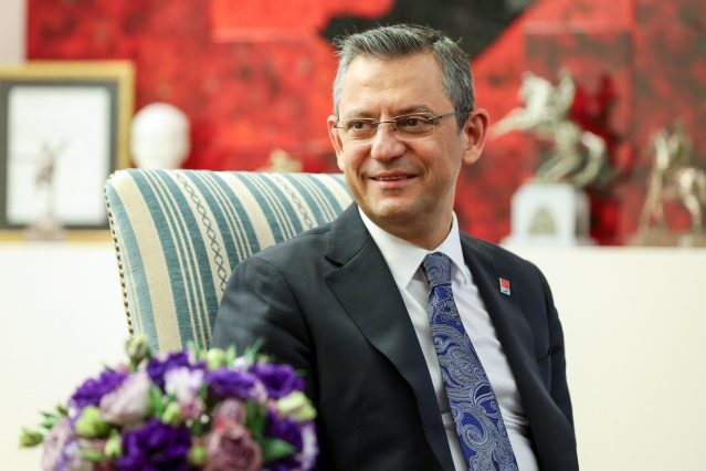 CHP GENEL BAŞKANI ÖZGÜR ÖZEL, MEMLEKET PARTİSİ GENEL BAŞKANI İNCE İLE BİR ARAYA GELDİ 4