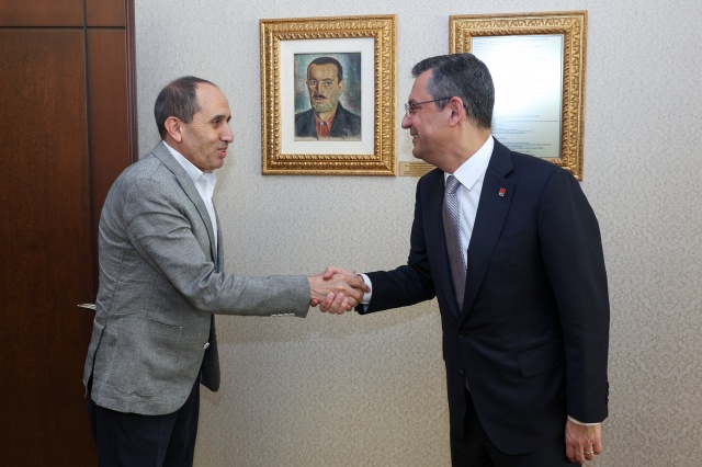 Cumhuriyet Halk Partisi Genel Başkanı Özgür Özel, KESK Eş Başkanlarını kabul etti 3