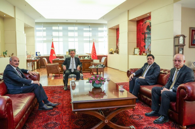 CHP lideri Özgür Özel, Saadet Partili heyeti kabul etti 2