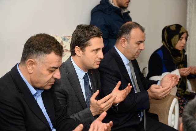 CHP GENEL BAŞKANI ÖZGÜR ÖZEL’DEN ŞEHİT BUDAK’IN AİLESİNE TAZİYE ZİYARETİ 1