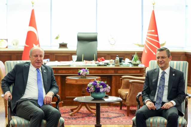 CHP GENEL BAŞKANI ÖZGÜR ÖZEL, MEMLEKET PARTİSİ GENEL BAŞKANI İNCE İLE BİR ARAYA GELDİ 2