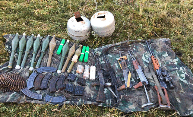 Hakkari'de PKK'ya ait silah ve mühimmatı ele geçirildi